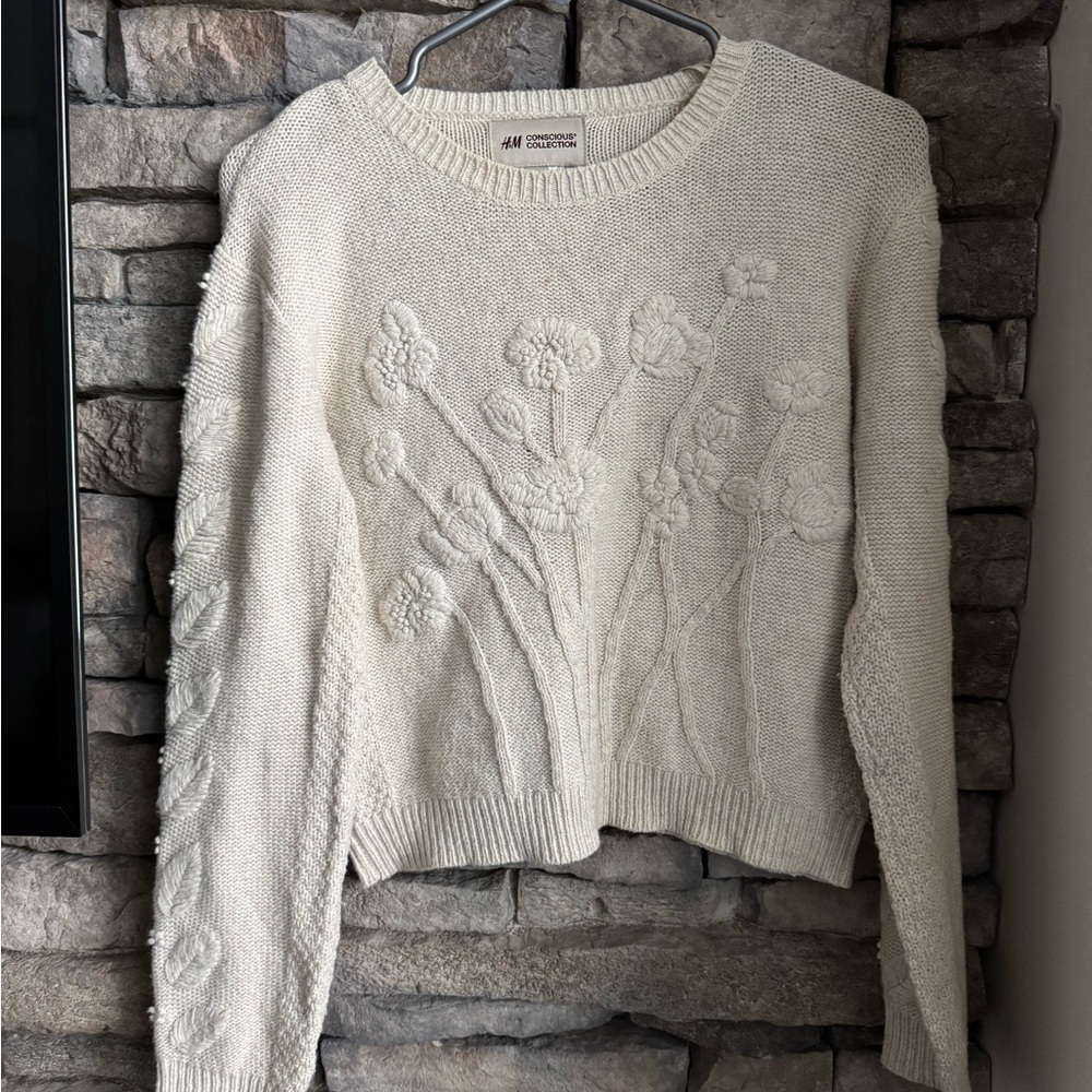 H&M Women's Cream Sweater